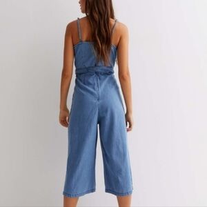 NWT Derek Heart Denim Blue Cropped Jumper with Bow